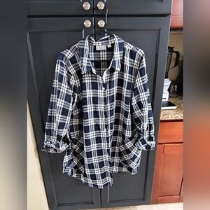 Joan Rivers extra long plaid shirt